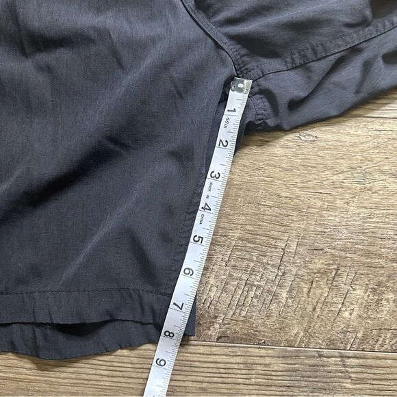 Spyder Black Outdoor Adventure Shorts in Size XL with 7.75" IS - Picture 5 of 7